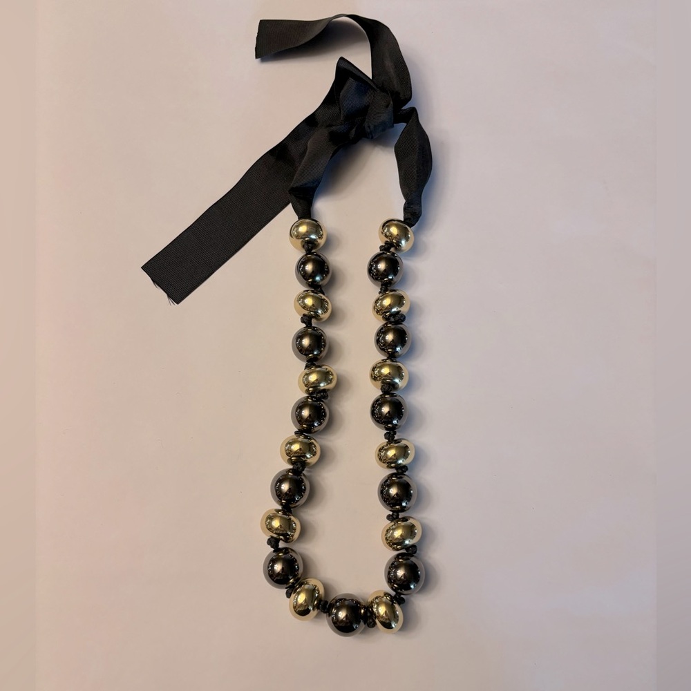 Elegant Black and Gold Beaded Necklace